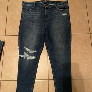 American Eagle Outfitters Women's Dark Blue Ripped Skinny Jeans